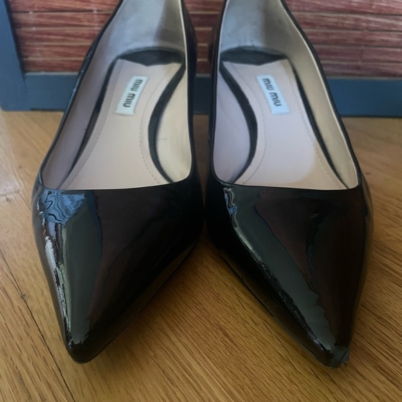 MIU Miu Patent Leather Classic Heels 37 - Picture 7 of 10
